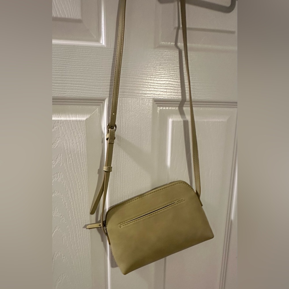 Universal Thread Olive green purse